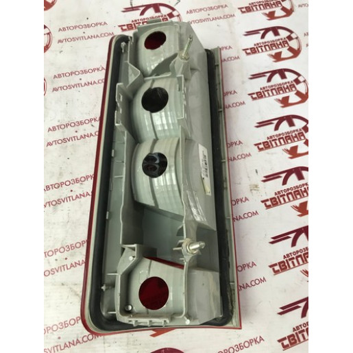 Ліхтар задній правий Ford Connect 2009-2013 9T1613404AD